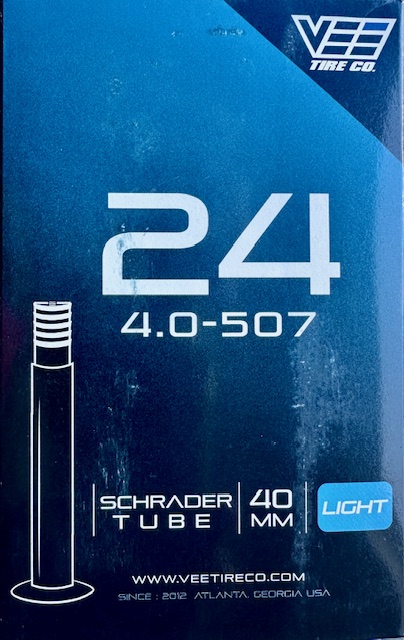 Fat Lite Schlauch 24 x 4  -  4 1/4 Auto Ventil / Schrader Vee Rubber Lite