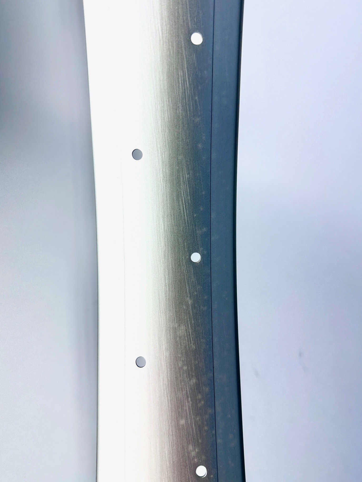 Alufelge 26 Zoll Doppelwand 67 mm matt silber