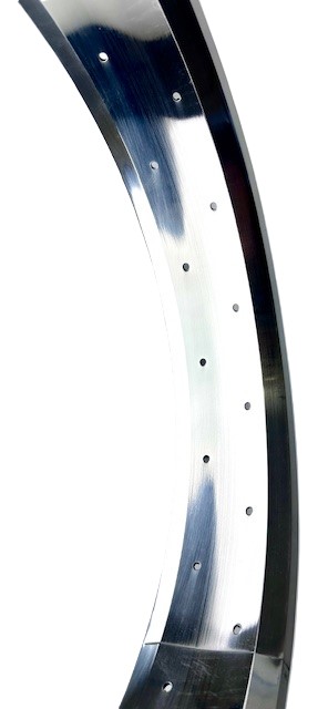 Alufelge 20 Zoll 85 mm poliert