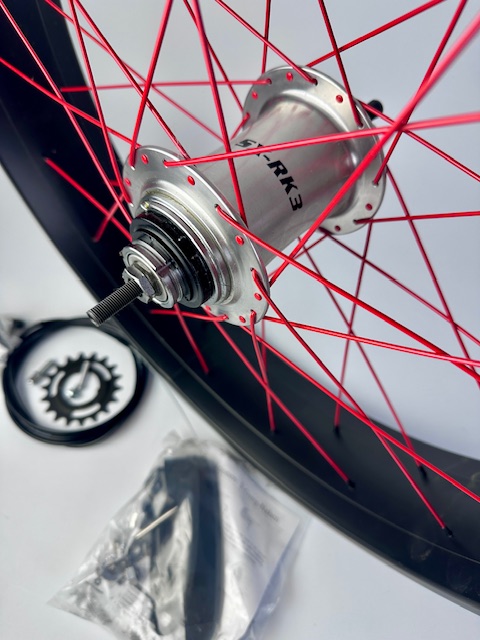 24 Hinterrad 102 mm Alufelge 3-Gang Sturmey Archer  mattschwarz