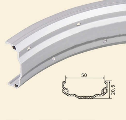 Alufelge 28 Zoll 57 mm hochglanzpoliert