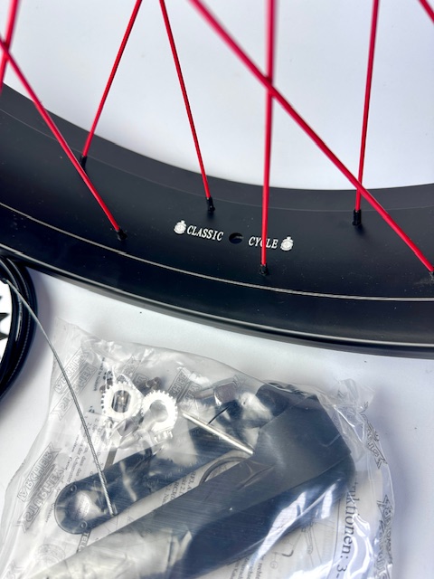 24 Hinterrad 102 mm Alufelge 3-Gang Sturmey Archer  mattschwarz
