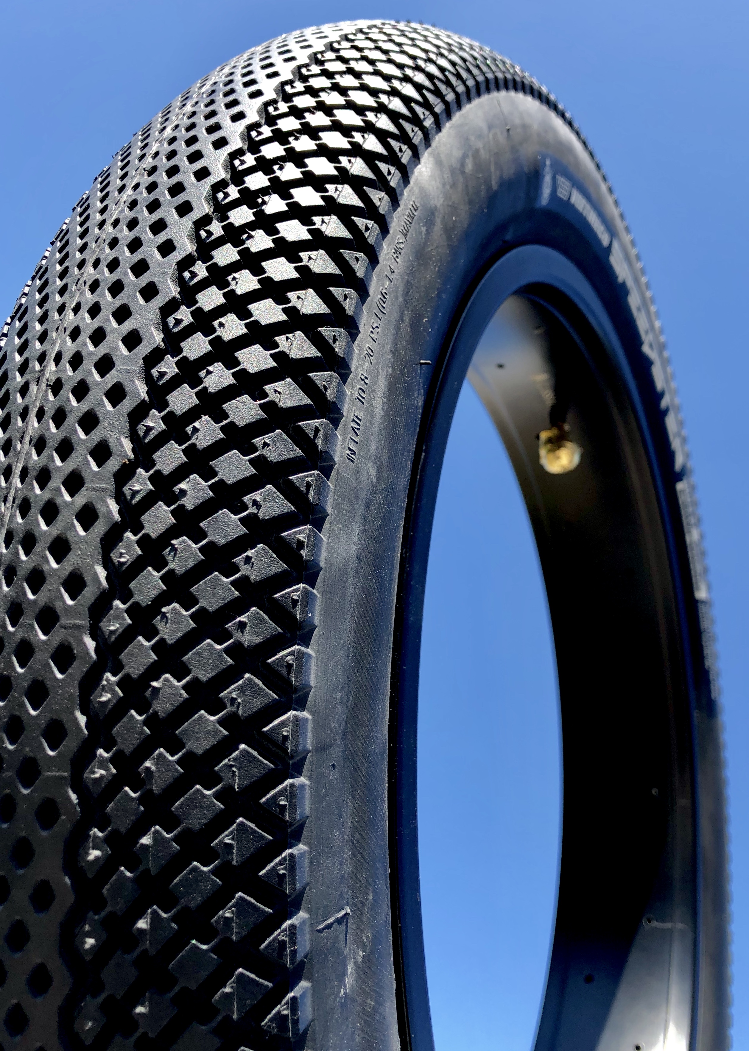 204 Vee Rubber E-Speedster Reifen 20 x 4  Zoll schwarz