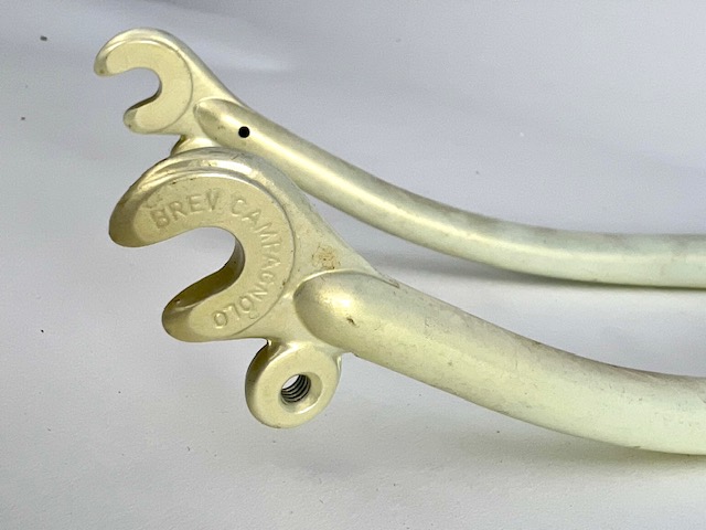 Rennradgabel mit Campagnolo Ausfallenden 700c 70-80er Jahre  Schaftlänge: 180 mm Perlmutt
