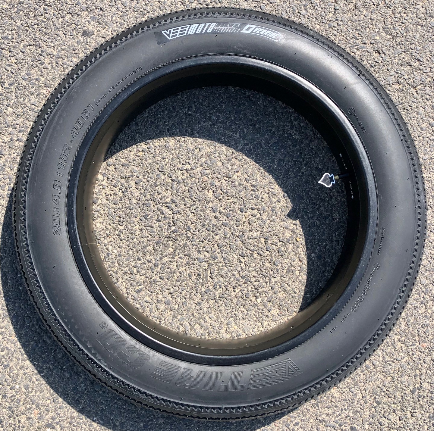 204 Reifen Zig Zag 20 x 4.0  B-Proof