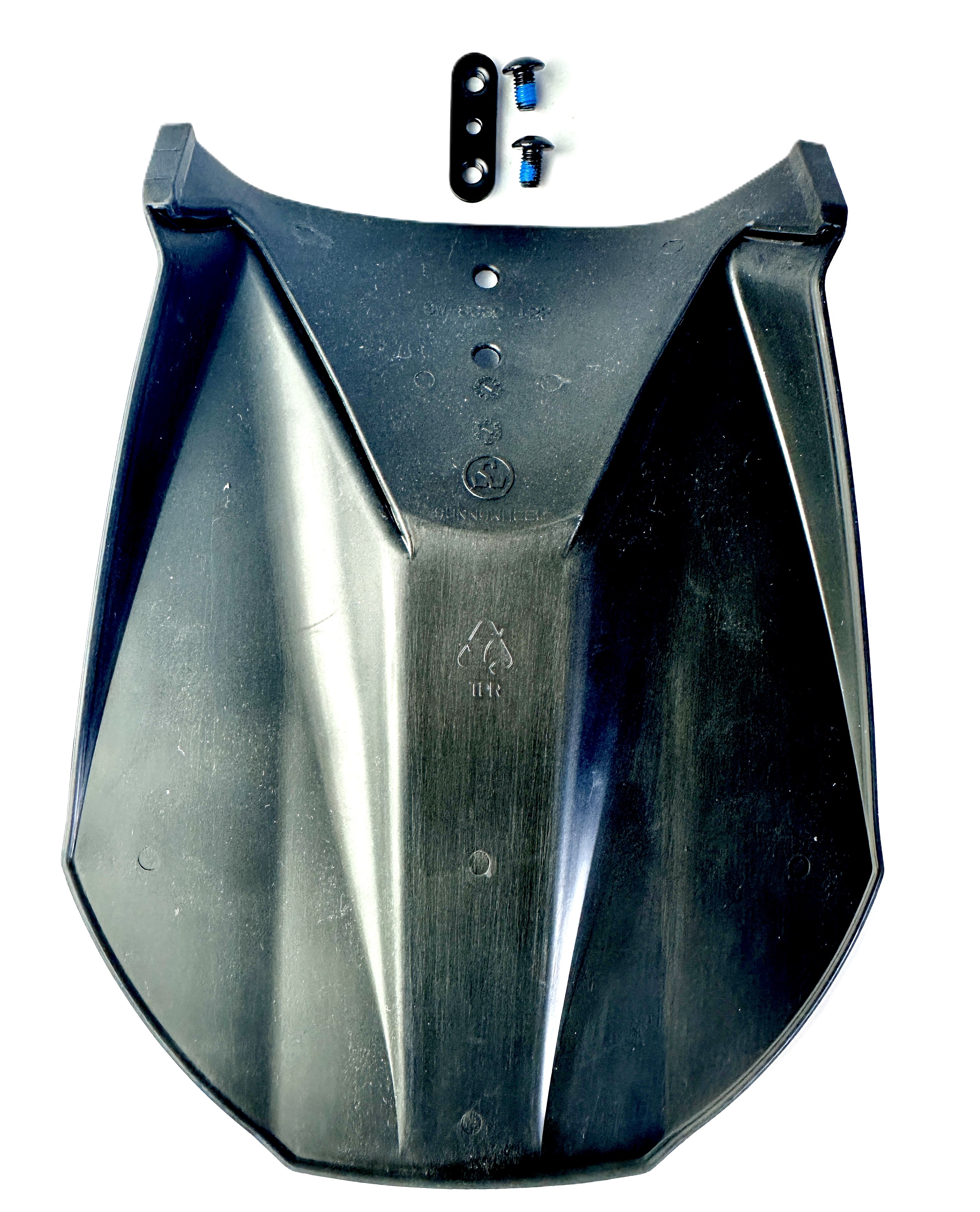 Schmutzfänger / Mud Flap aus Kunststoff für 124 mm breite Schutzbleche
