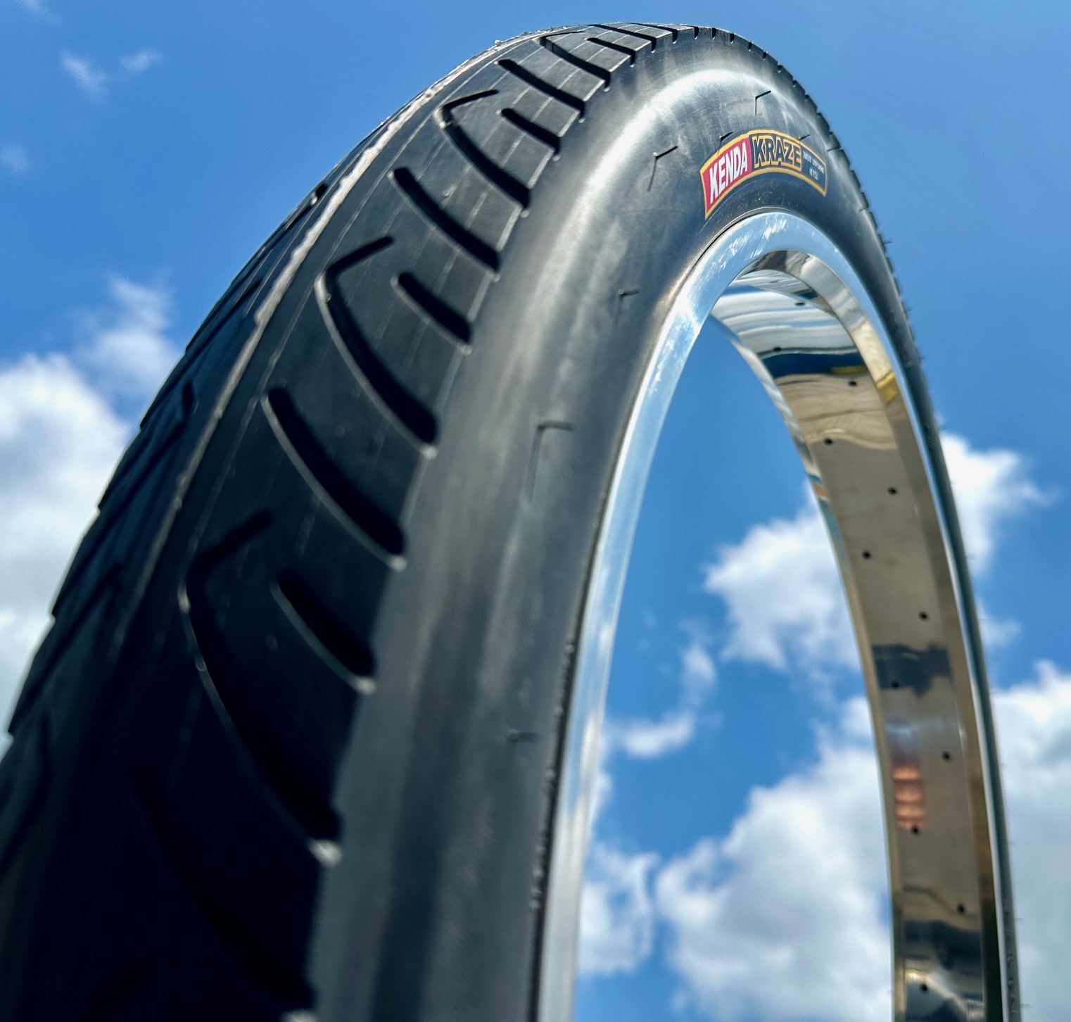 Reifen Kenda Kraze 26 x 3.0 Motorradprofil