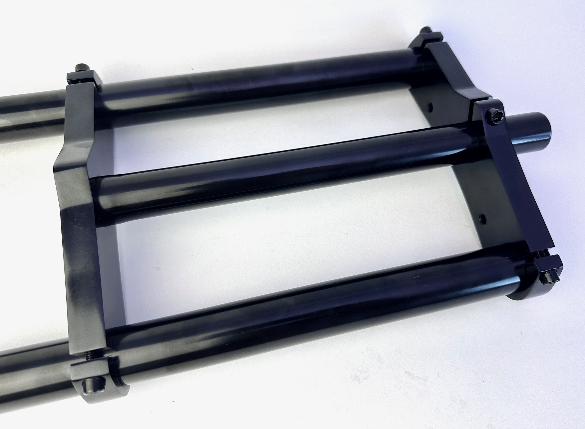 Extra breite Cargo Doppelbrückengabel, 810 mm, schwarz für 20-28 Reifen 1 1/8 Schaft