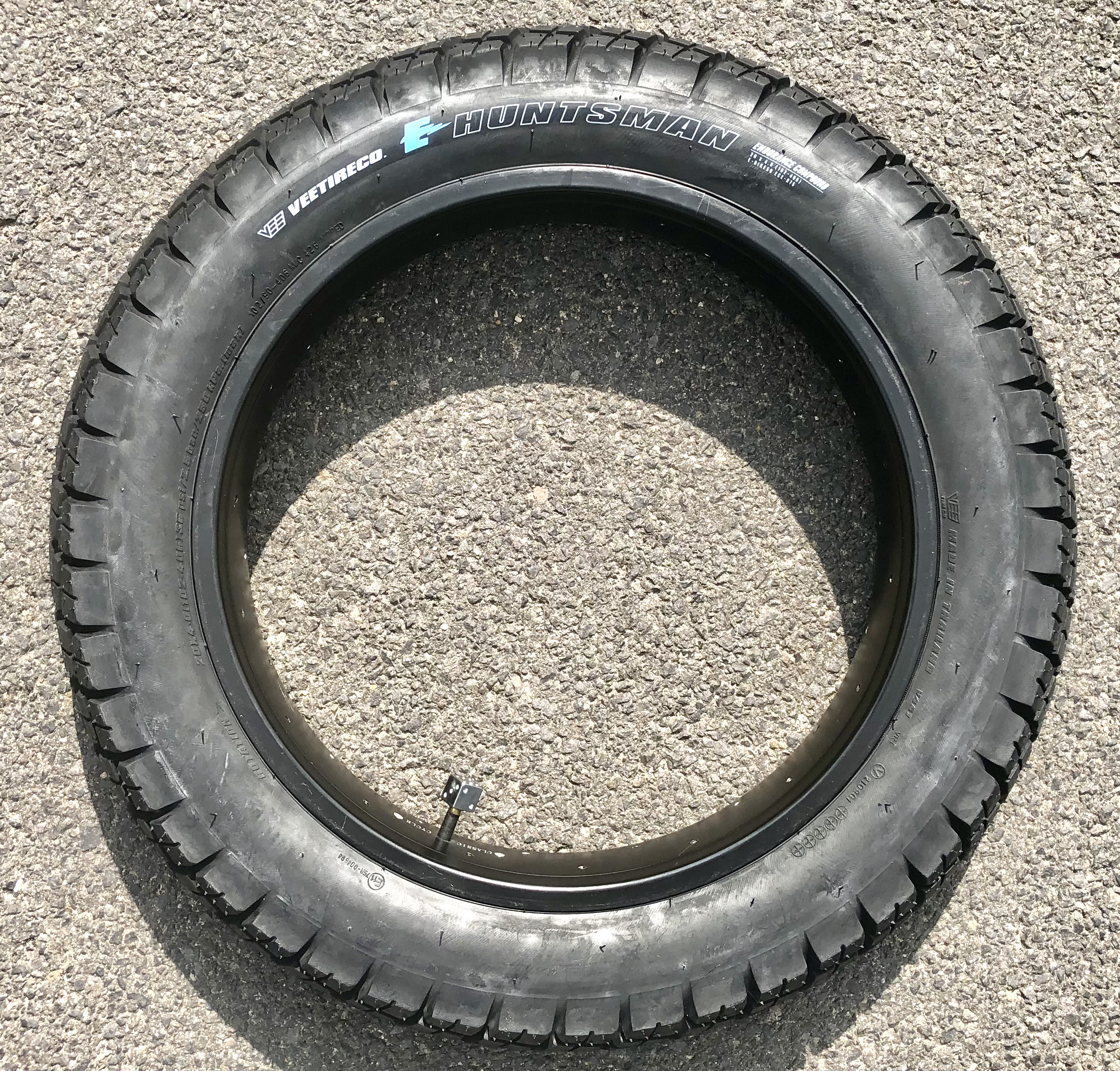 204 Vee Rubber E-Huntsman Reifen 20 x 4.0  Zoll schwarz